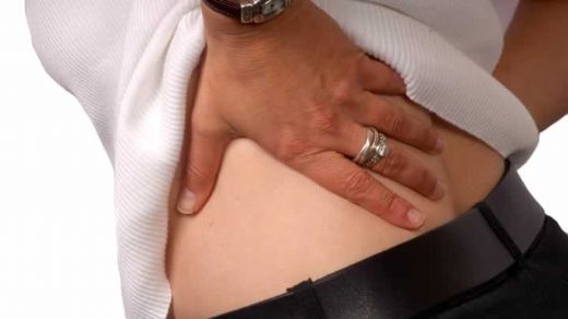 Geçmeyen Bel Ağrısı Belirtileri ve Tedavisi